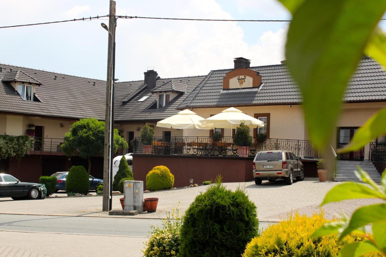 Dworek Szonowice Exteriör bild